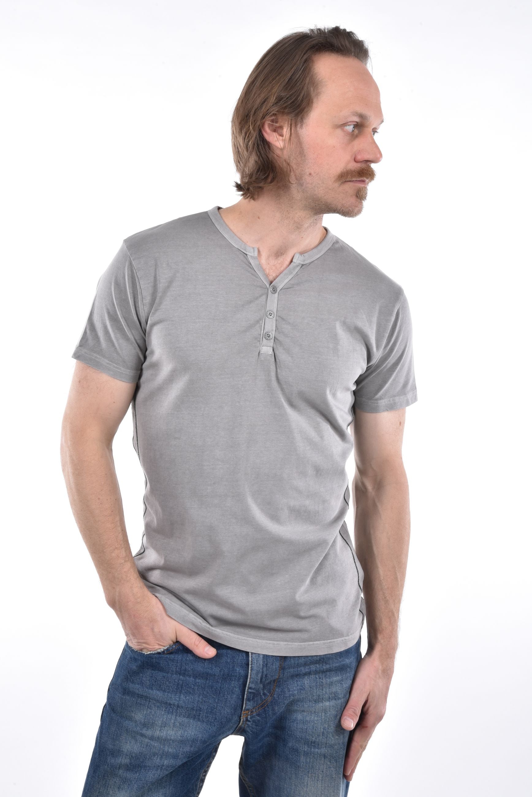 Brody T-Shirt special neck