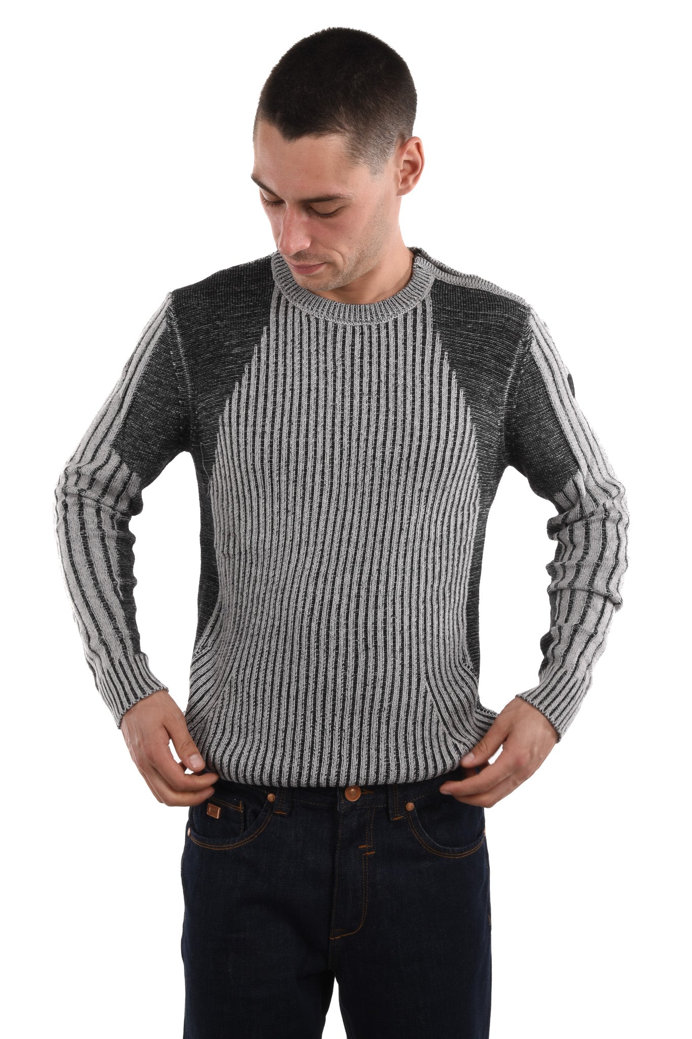 Cheddar Pullover shoulder zip