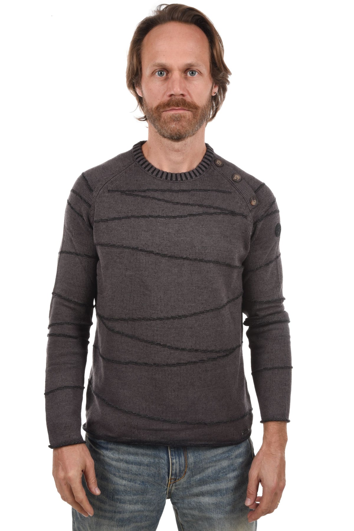 Corey Pullover buttons