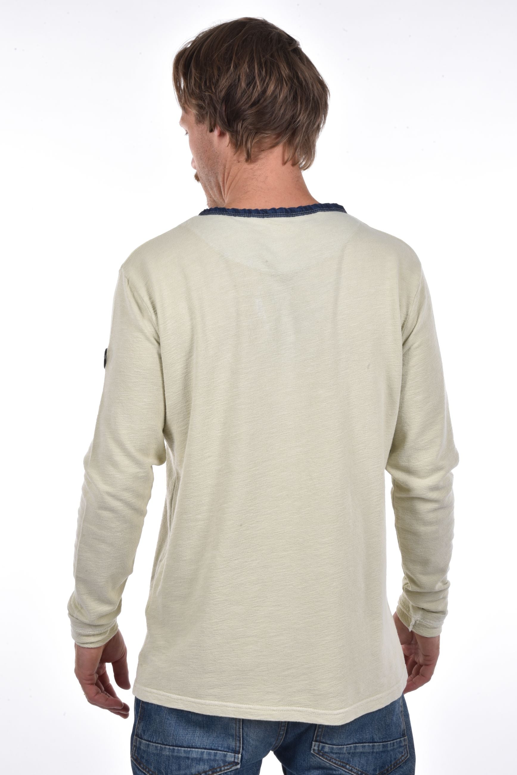 Tenio Sweatshirt special neck