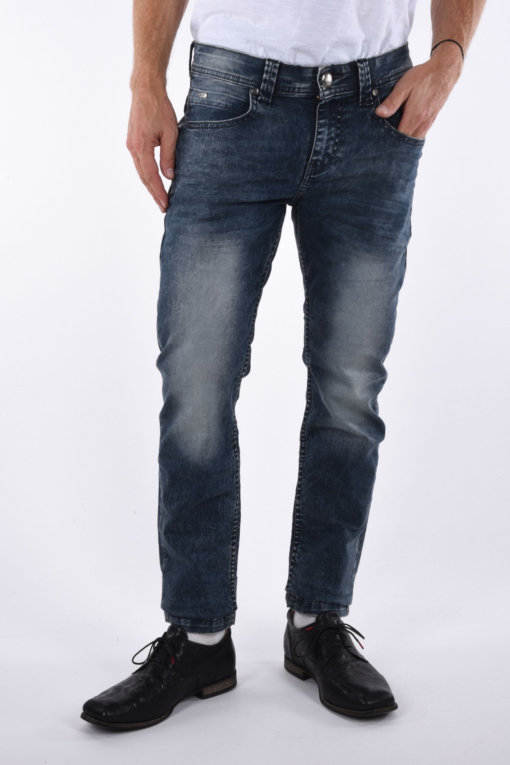 Timothy Straight Cut stretch denim