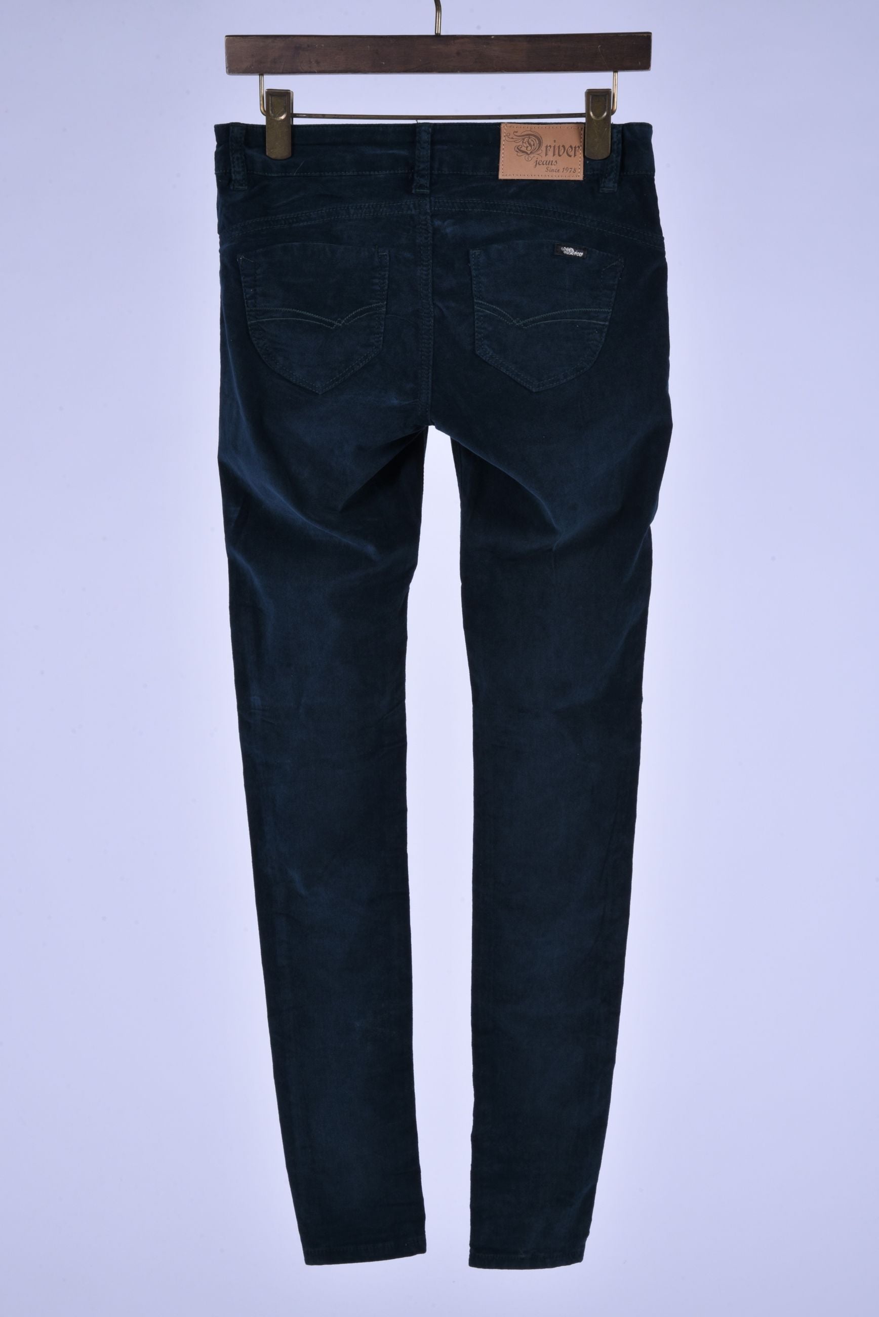 Enscut Slim Fit mid waist velvet