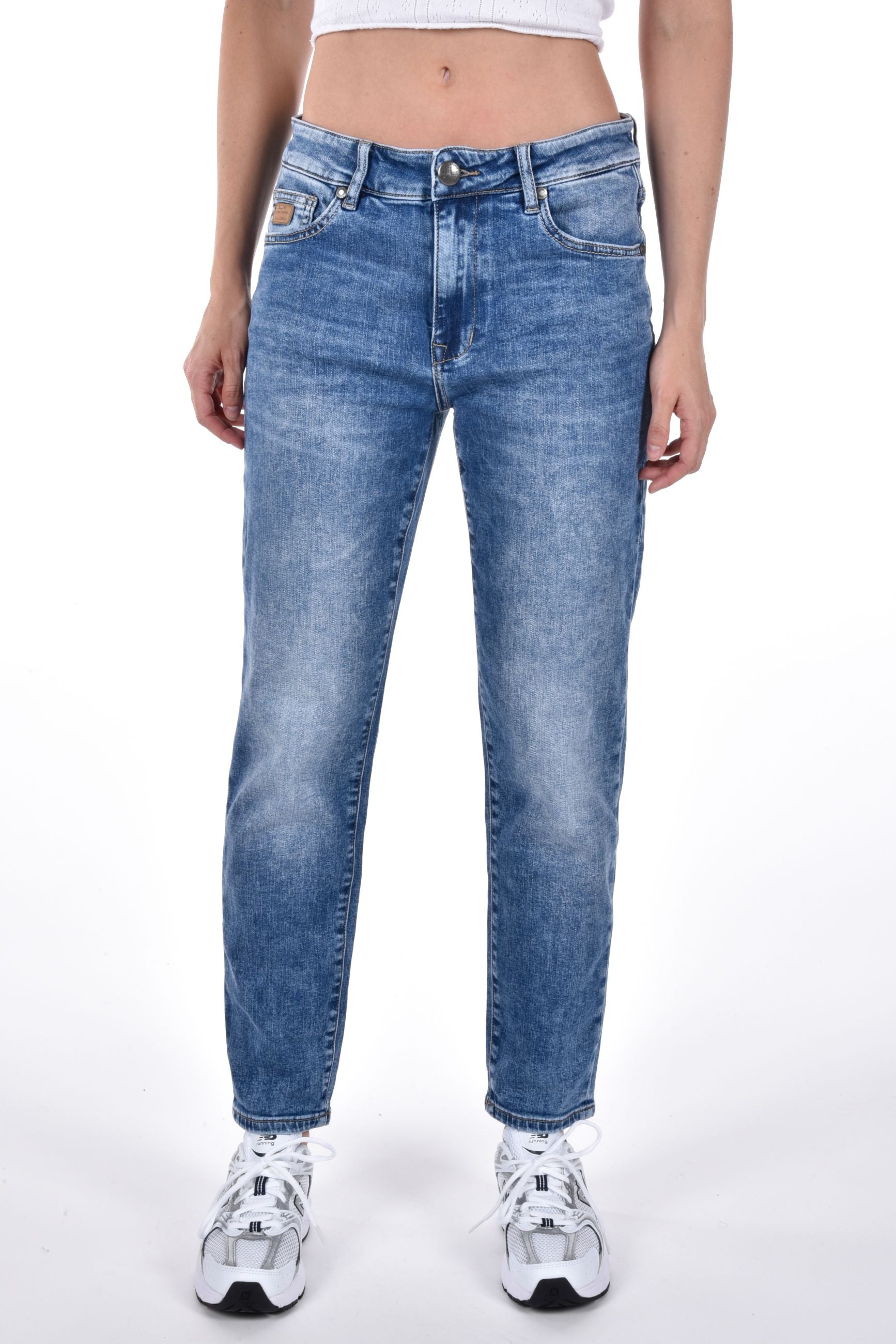 Kristie Mom Fit cropped
