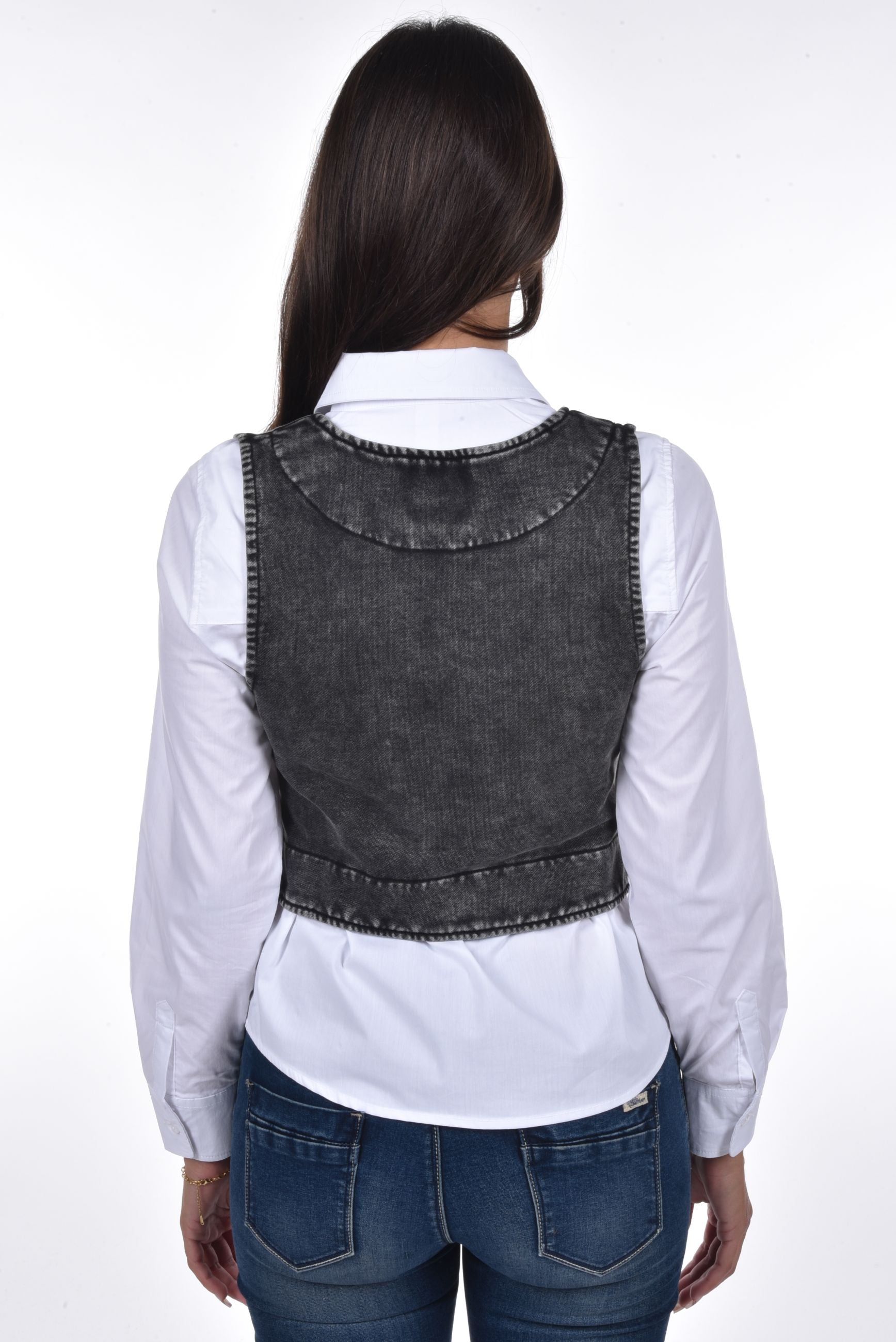 Neela Gilet washed