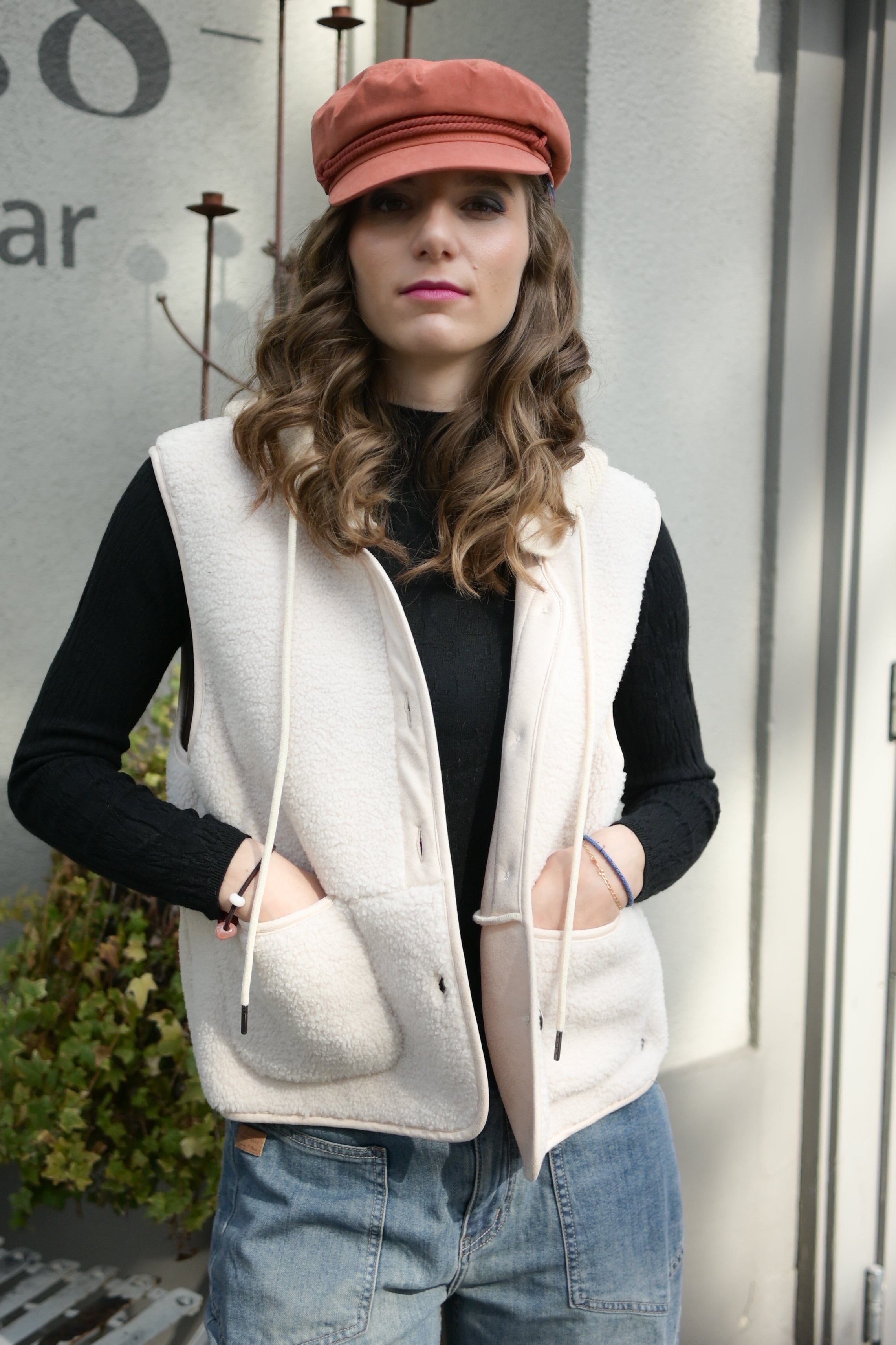 Lorca Vest teddy hood