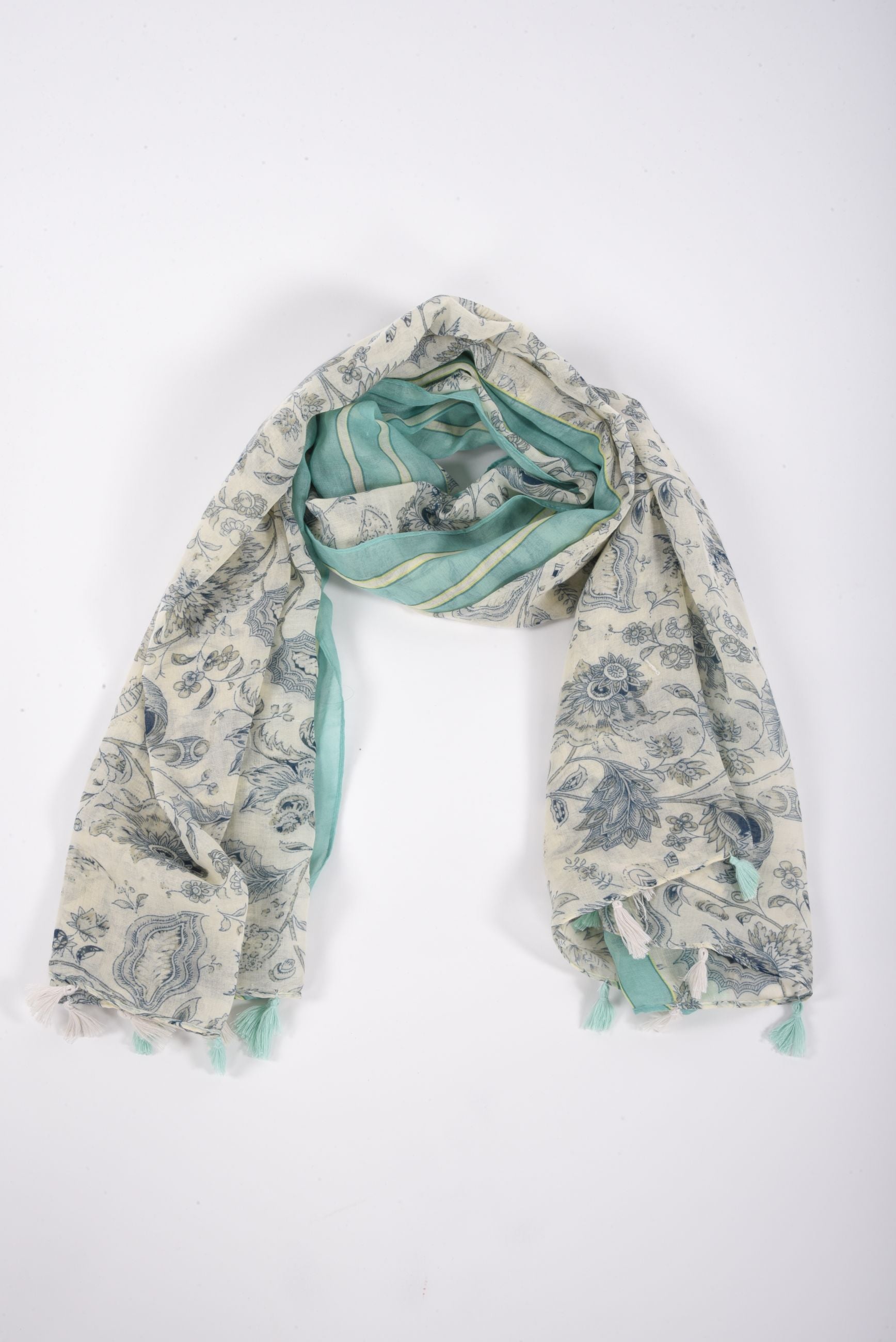 Selma Scarf flower
