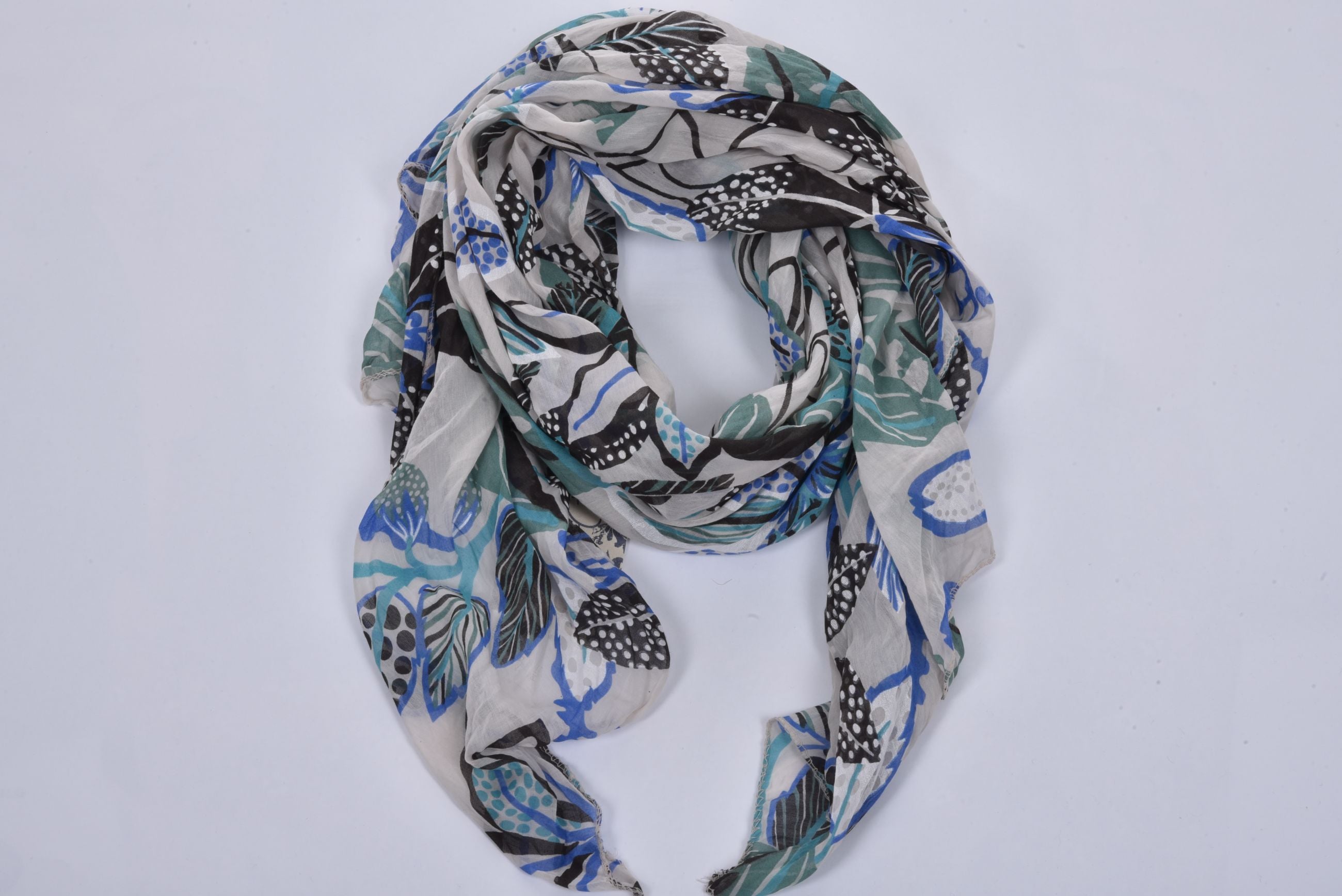 Sandie Scarf flower