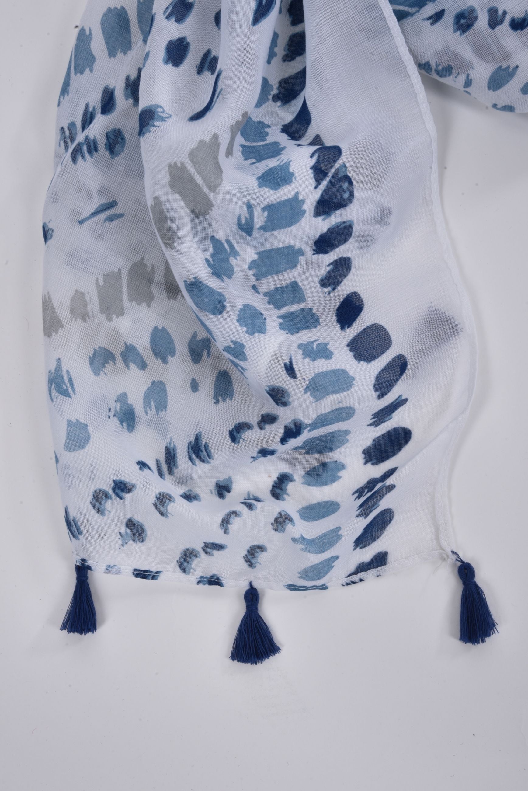 Sanya Scarf with fringes ethno