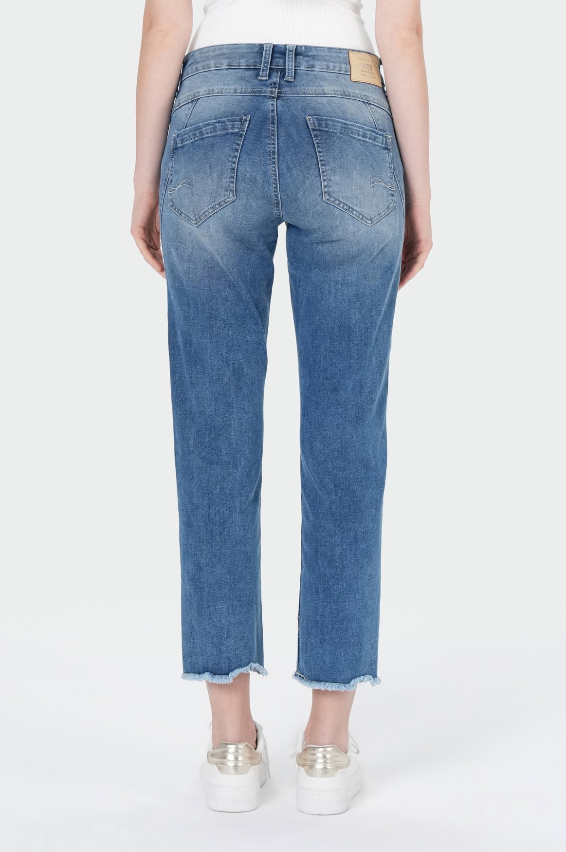 Rita Regular cropped