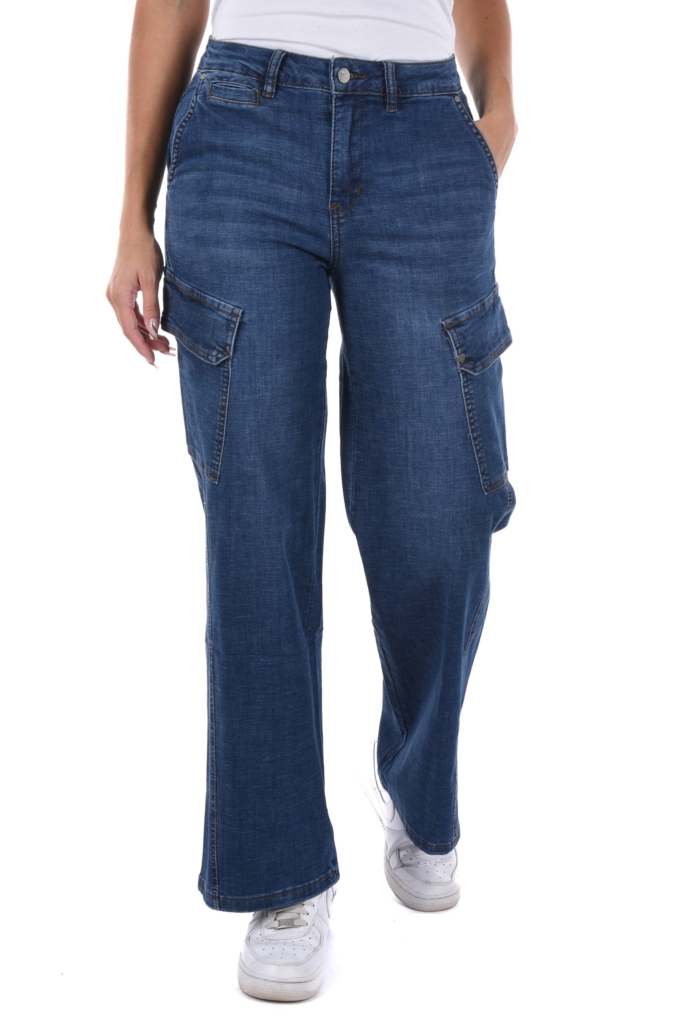 Wide Leg Cargo pockets