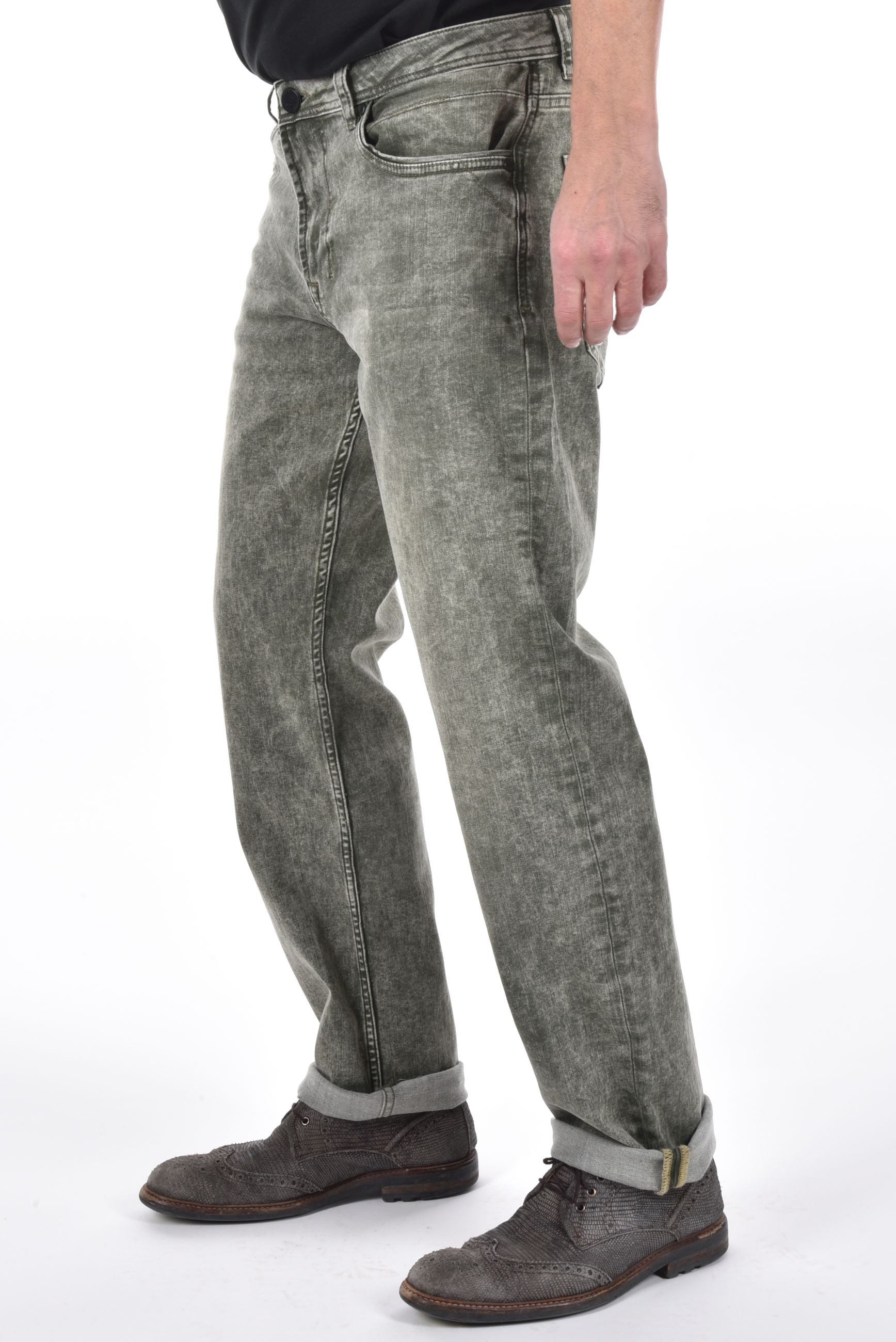 Thommy Regular Fit colored Denim