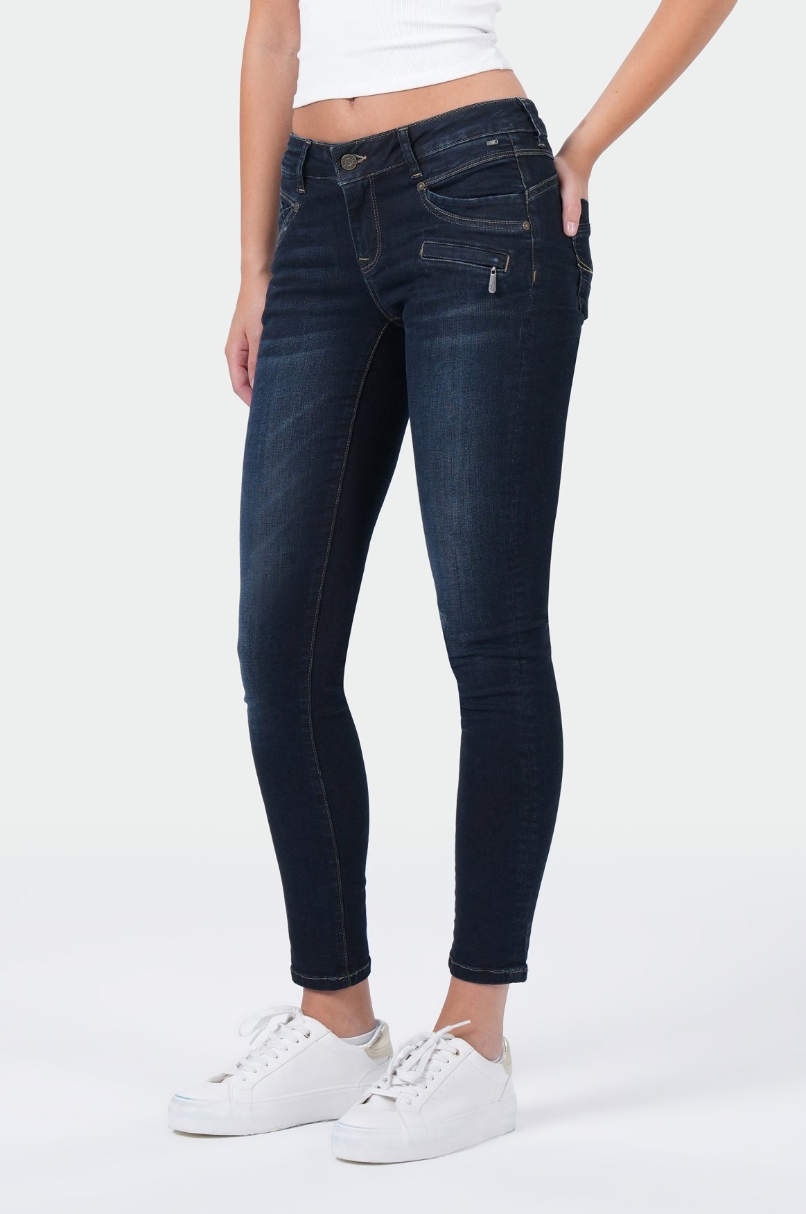 Suzy Skinny Fit