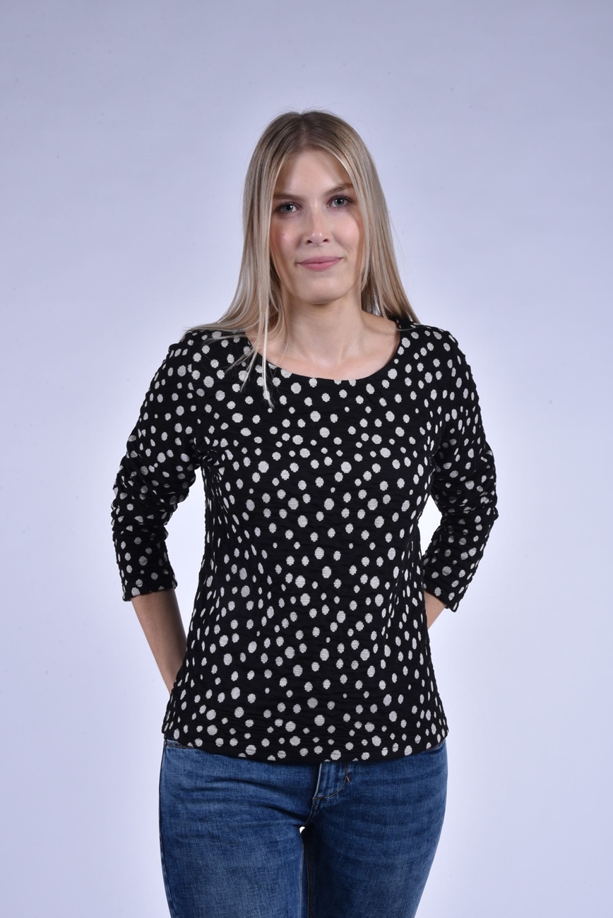 Fuer Pullover with irregular dots